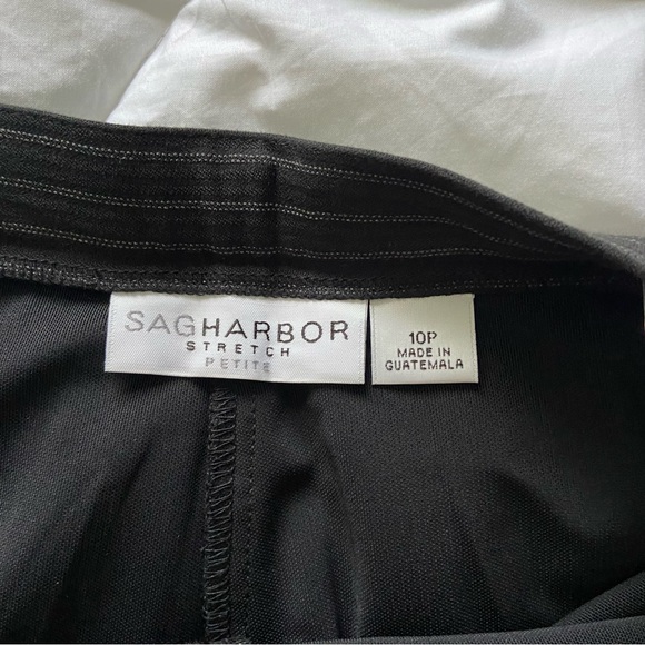 🎯 10P Sag Harbor women’s black pinstripe trousers - flattering! NWT - Picture 10 of 12